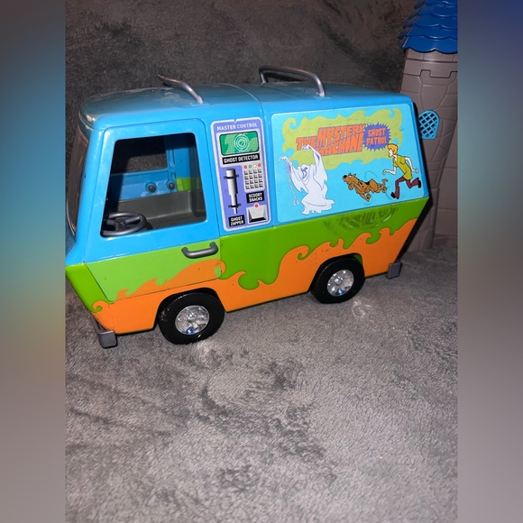 2005 Scooby-Doo Mystery Machine Ghost Patrol Haunted Castle Playset Pirate Van - Picture 6 of 16